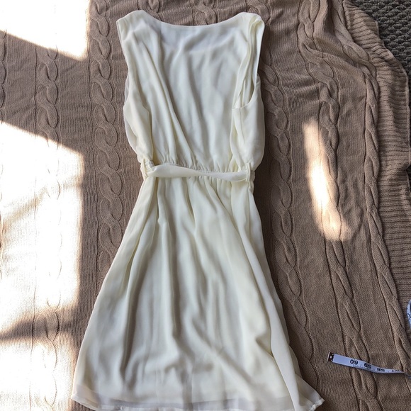 She & Sky Cream Dress - Picture 4 of 4